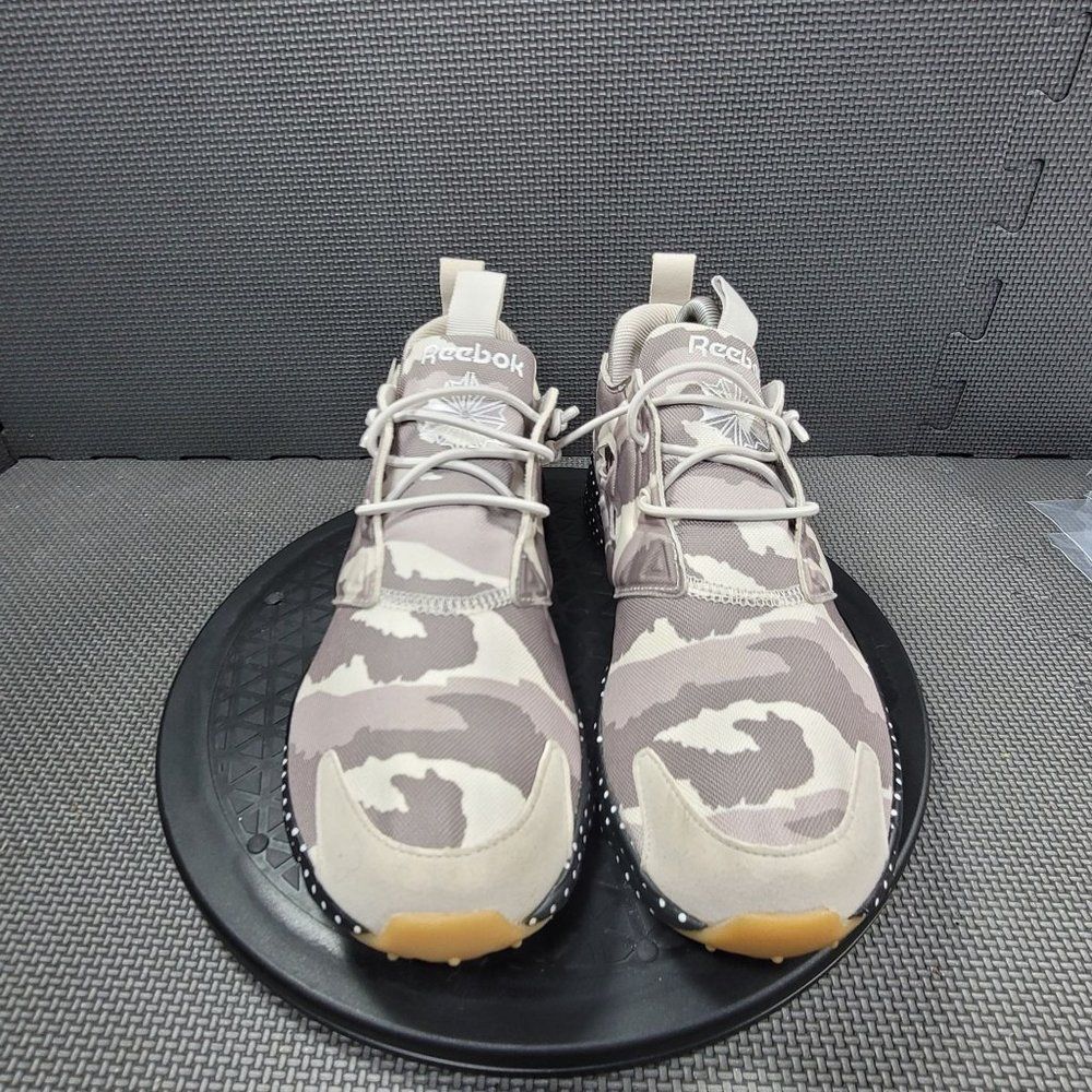 Womens Sz 9 Camo Sand Cliff Stone Reebok Furylite GM Athletic Shoes - Picture 2 of 8
